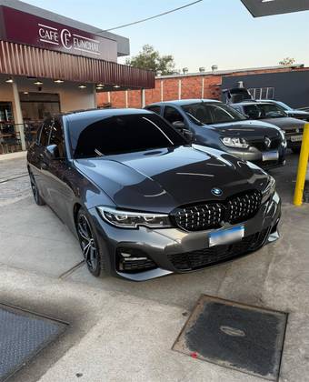 BMW 320i 2.0 16V TURBO GASOLINA M SPORT AUTOMÁTICO